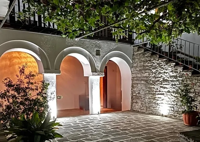 The Stone Arch Inn